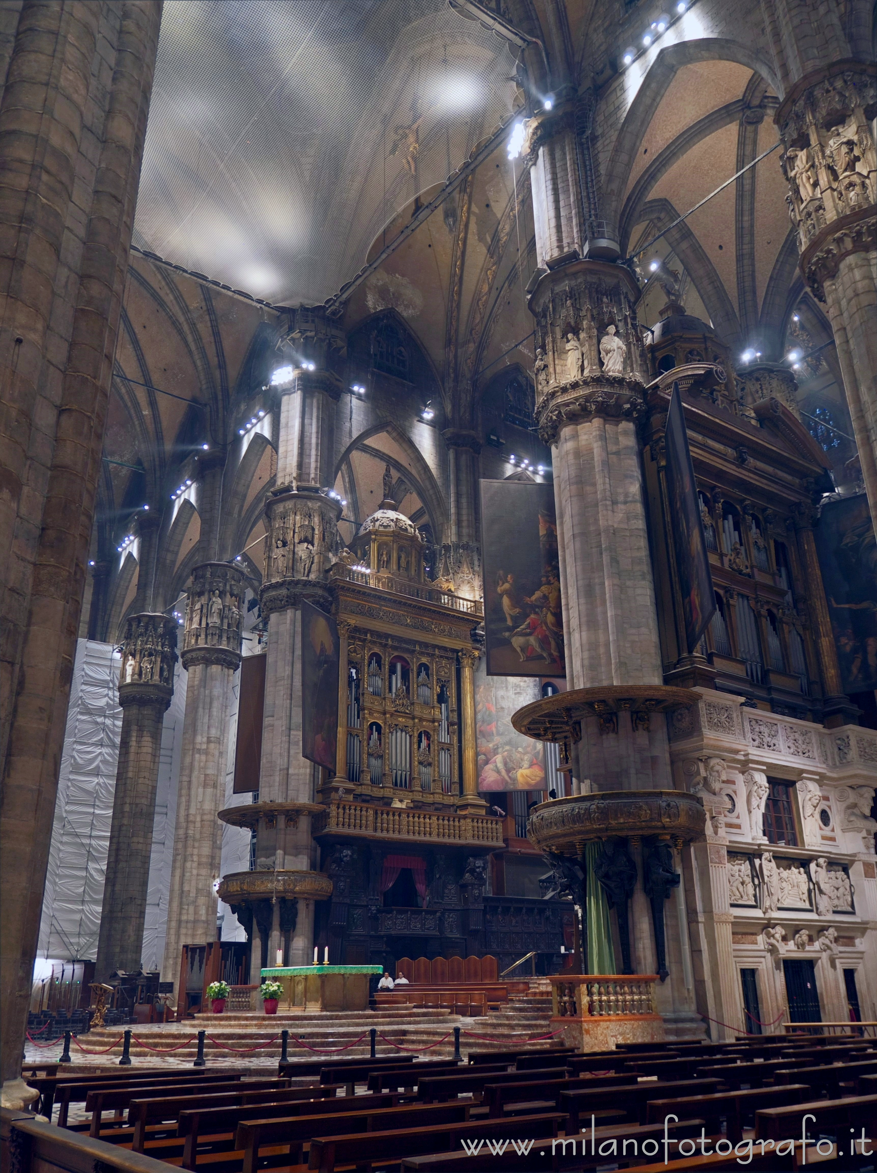 Milan (Italy) - Senatorial choir and organs of the Cathedral